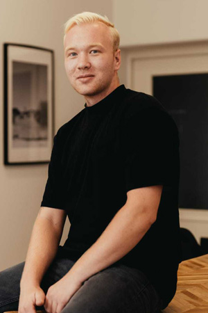 Bart Schuurman Bart Schuurman Copywriter, Justdiggit
